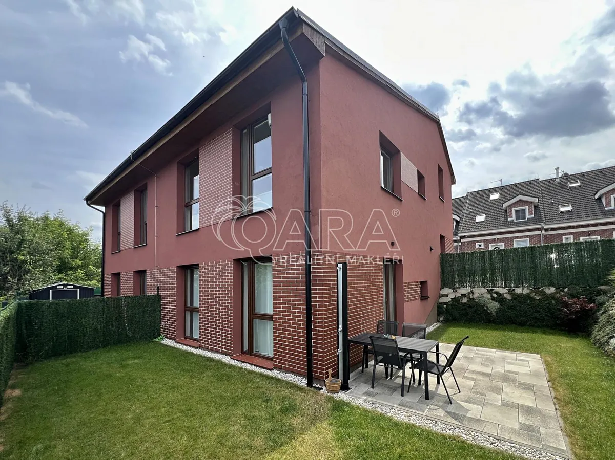 Pronájem rodinného domu 124 m², pozemek 76 m²